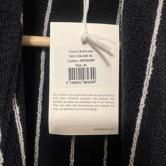 TEKLA Fabrics Unisex Cotton Bathrobe Black White Stripes Size XL NEW - Picture 3 of 5